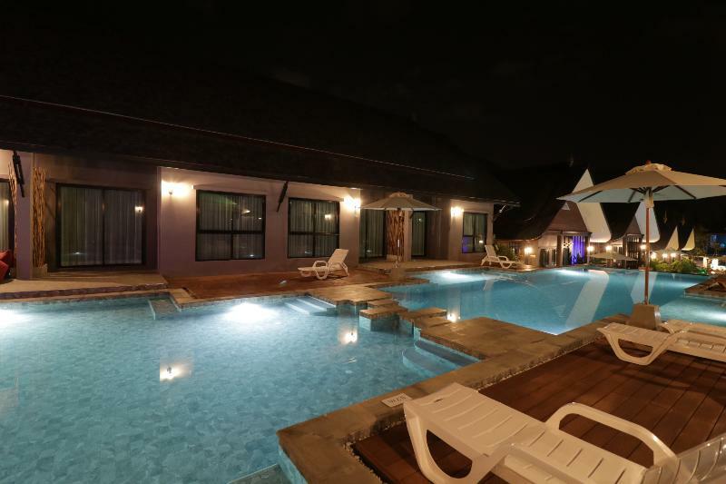 The Scene Cliff View Villas By Swiss-Belhotel Krabi Bagian luar foto