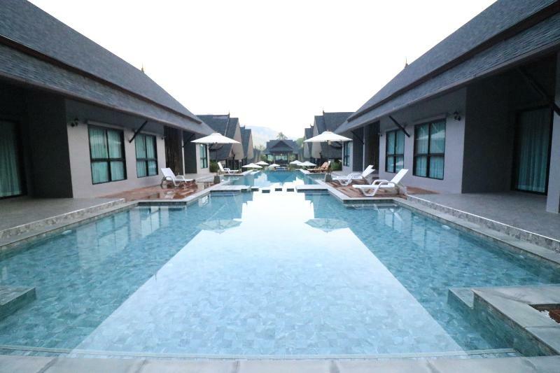 The Scene Cliff View Villas By Swiss-Belhotel Krabi Bagian luar foto